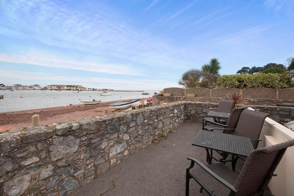 Beach Front Flat Shaldon With Parking Exterior photo